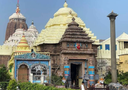 శ్రీ జగన్నాథ ఆలయం, పూరీ – చరిత్ర, మహత్యం, దర్శనం, రథయాత్ర, మహాప్రసాదం, సమయాలు, ఎలా చేరుకోవాలి పూర్తి వివరాలు